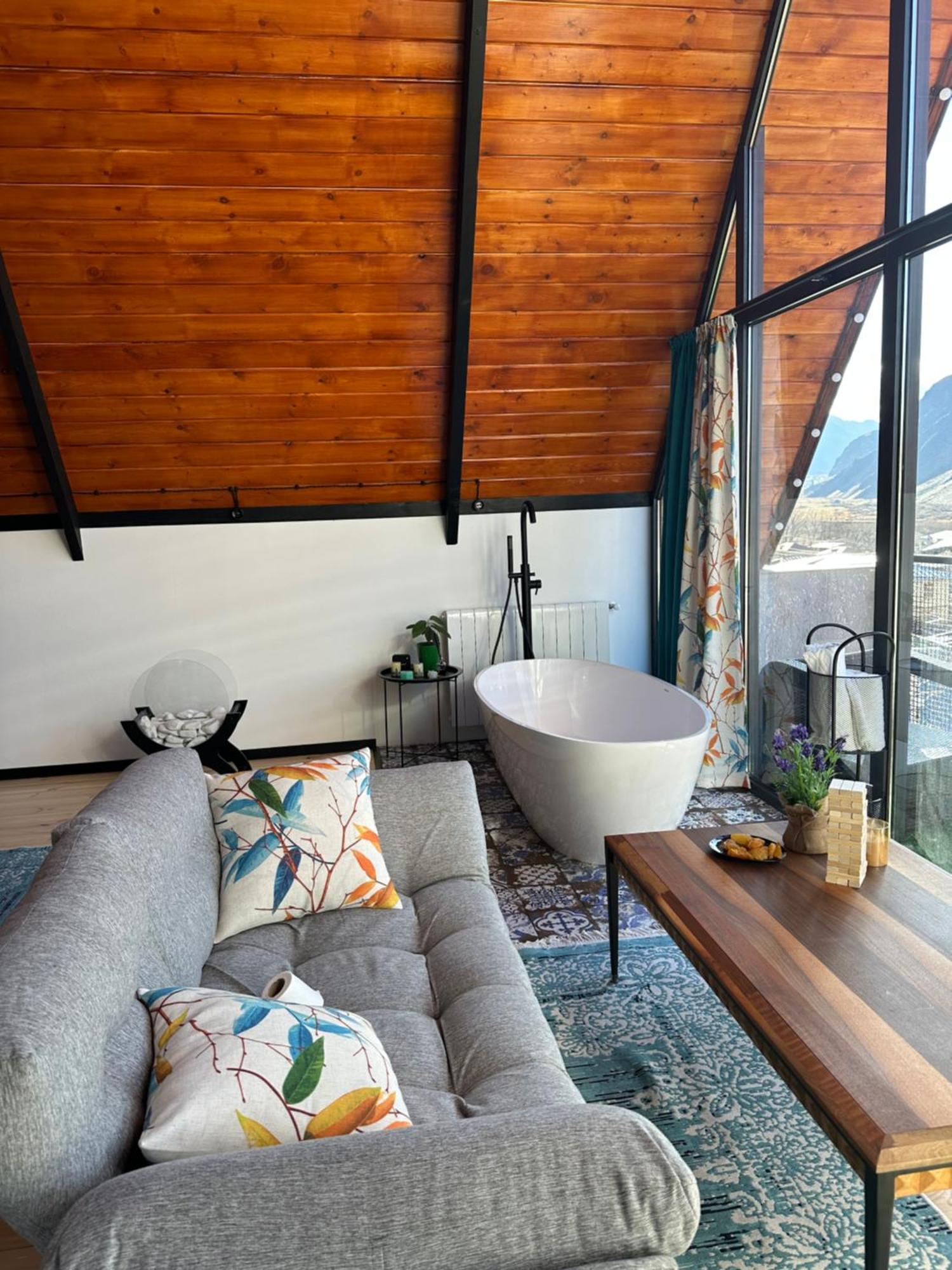 Cottage Veranda คัซเบกี ภายนอก รูปภาพ